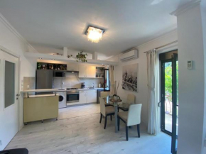 Fis~her~man`s Apartment